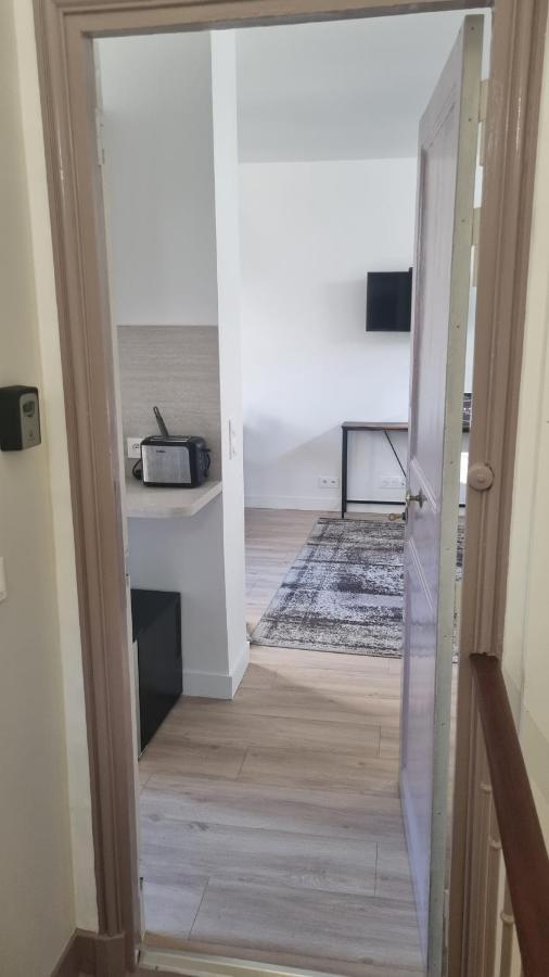 Appartement Luxueux Dans Maison Bourgeoise Parisienne Левалоа-Пере Екстериор снимка