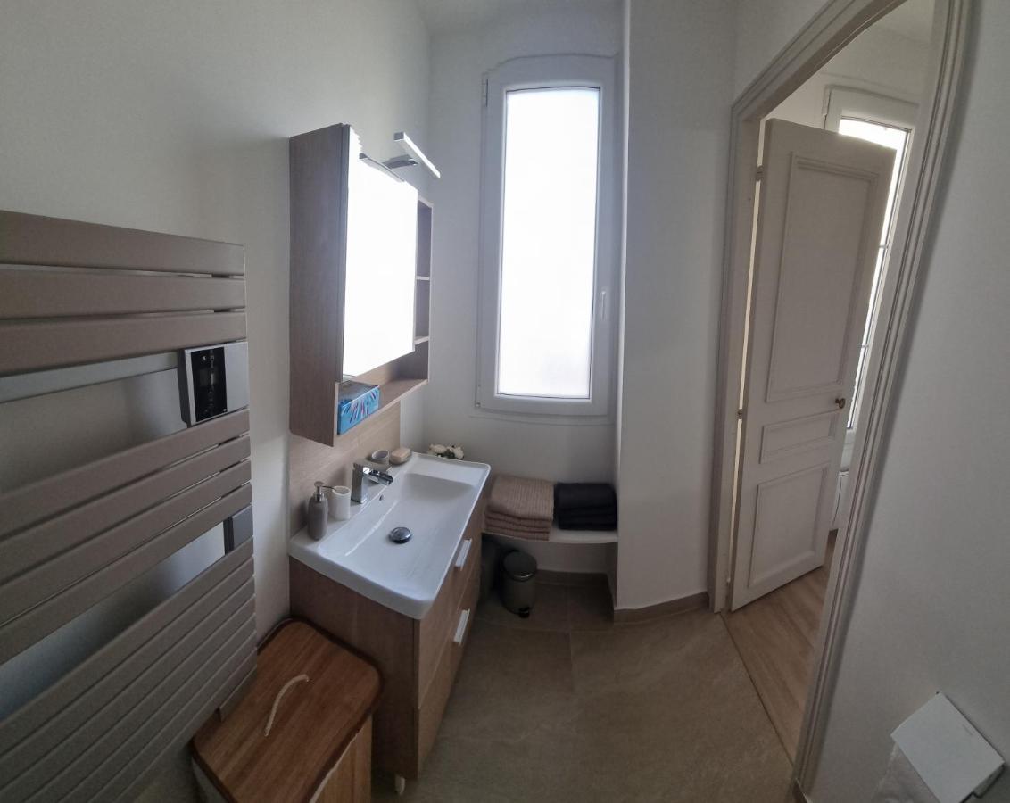 Appartement Luxueux Dans Maison Bourgeoise Parisienne Левалоа-Пере Екстериор снимка